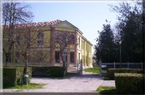 Facciata scuola